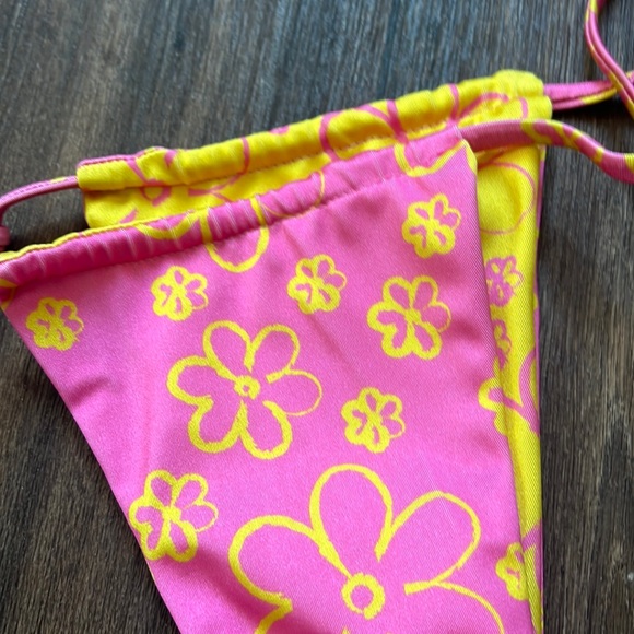 Nessy Swimwear Floral Reversibile Print Bottom - Picture 2 of 6